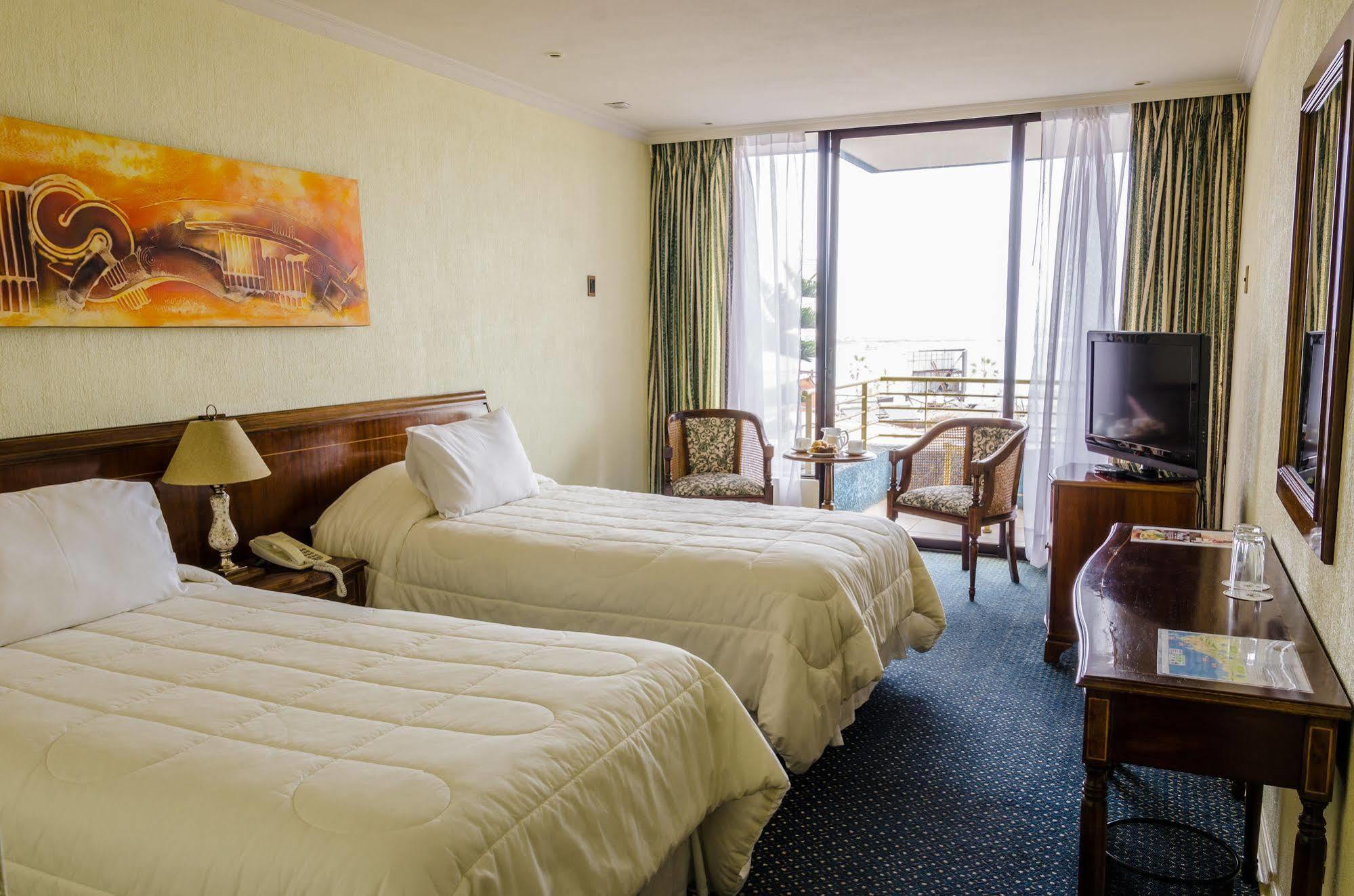 Hotel Sunfish Икике Екстериор снимка